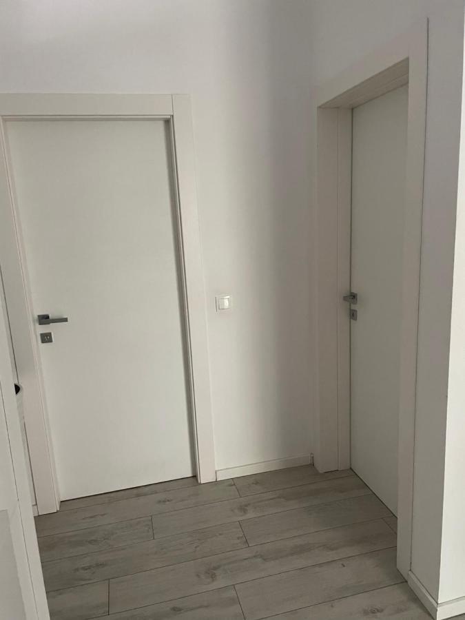 شقة Drenova Apartman غييكا المظهر الخارجي الصورة