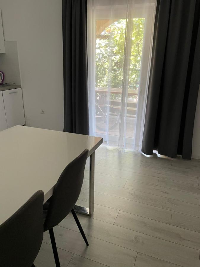 شقة Drenova Apartman غييكا المظهر الخارجي الصورة
